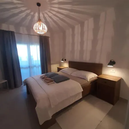 Lovely Groundfloor Apartment *